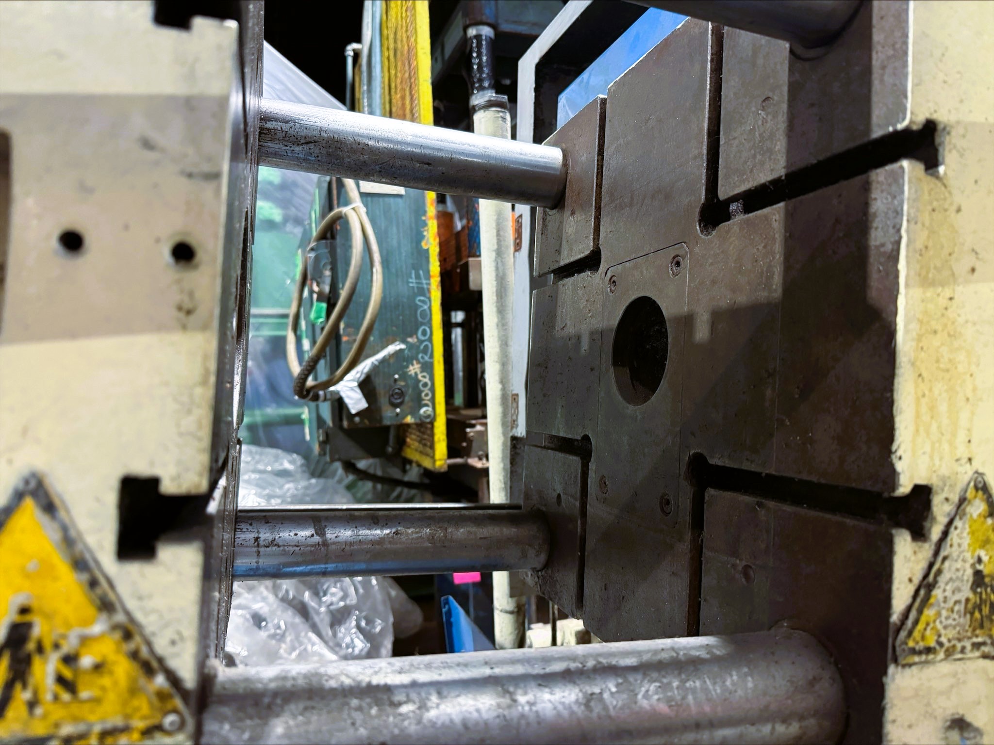 Used Frech DAW 40 Ton Hot Chamber Die Casting Machine