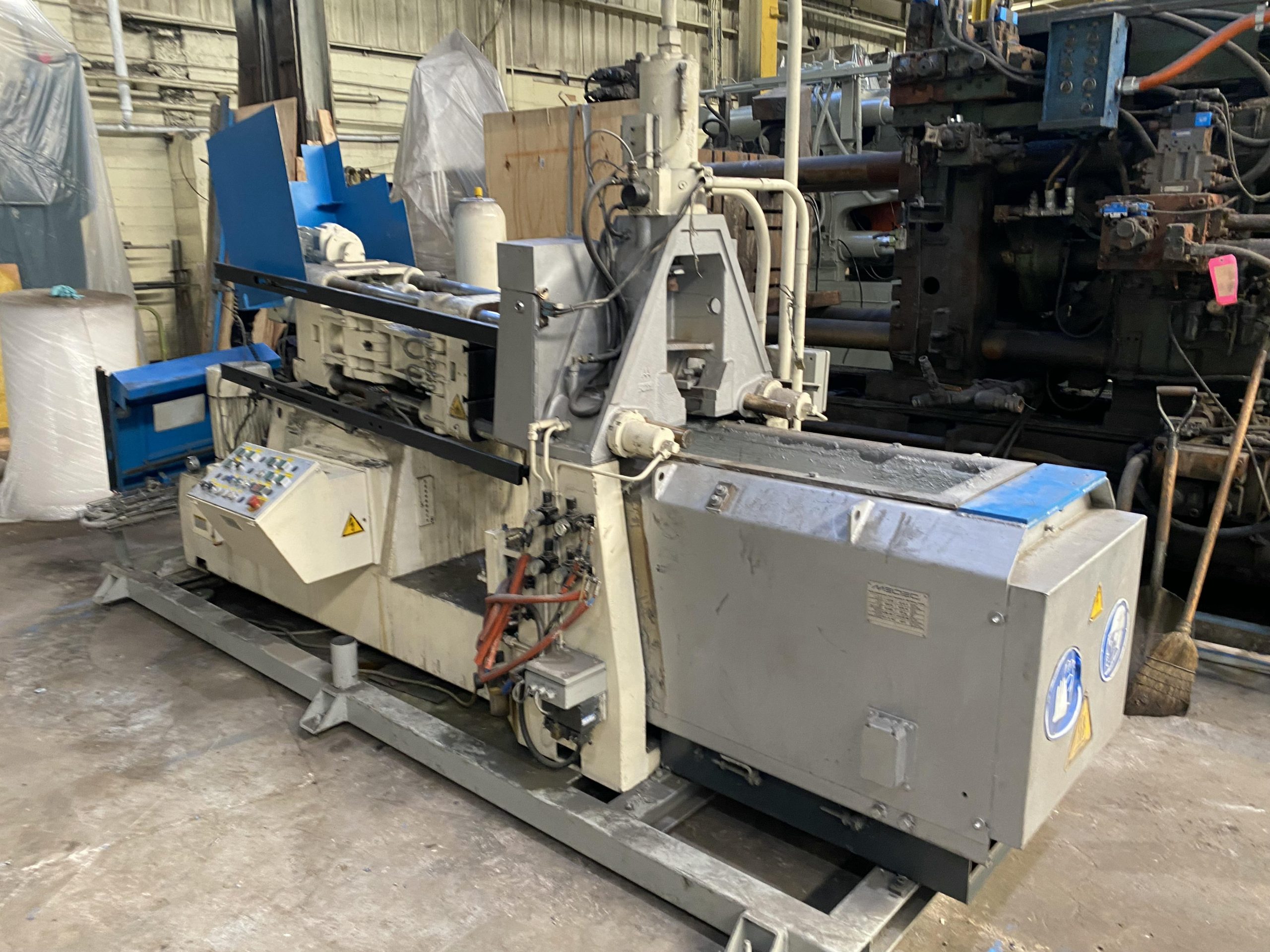 Used Frech DAW 40 Ton Hot Chamber Die Casting Machine