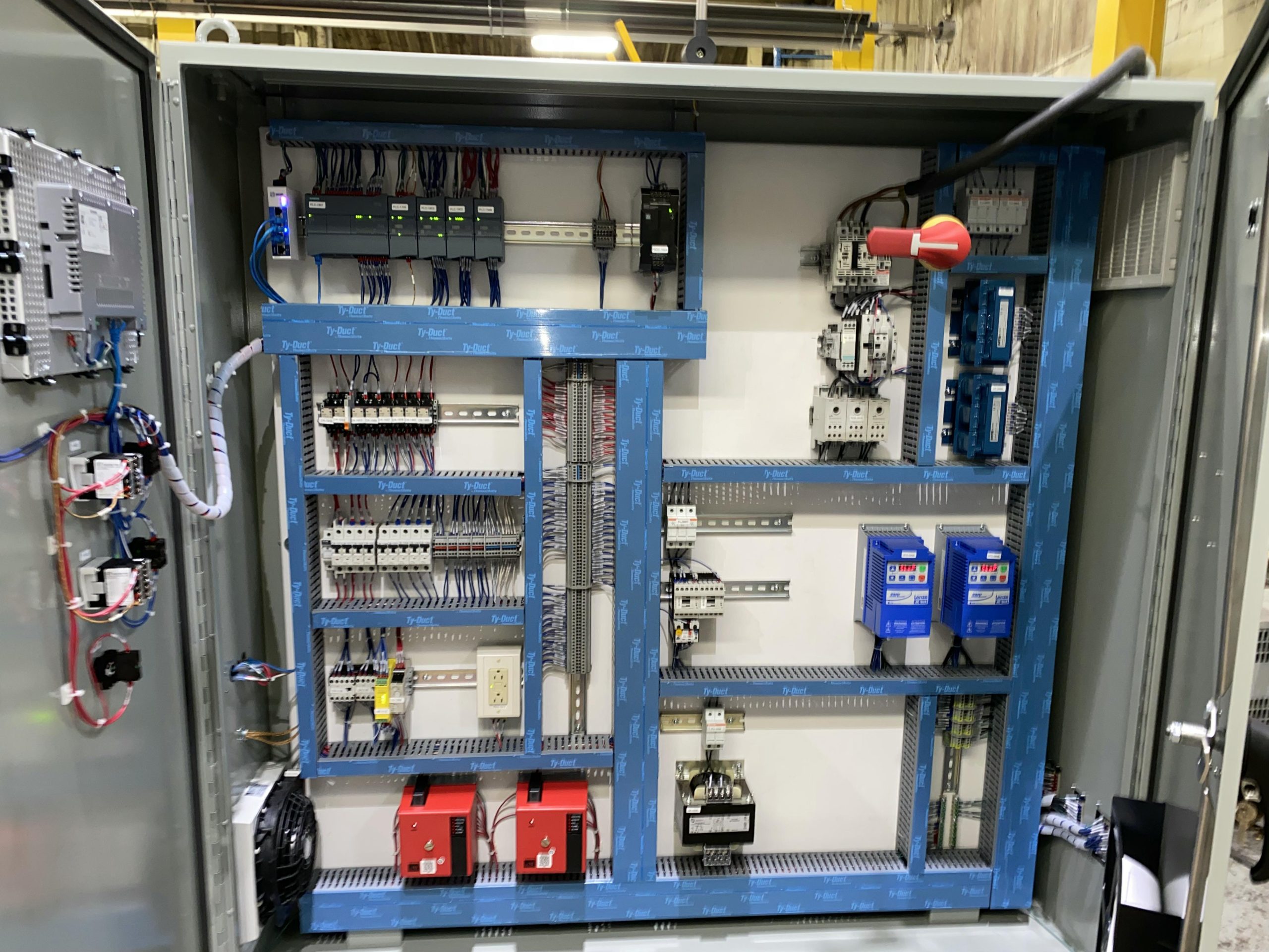 NEW DRY HEARTH 3300 LBS GAS MELTING FURNACE #80945