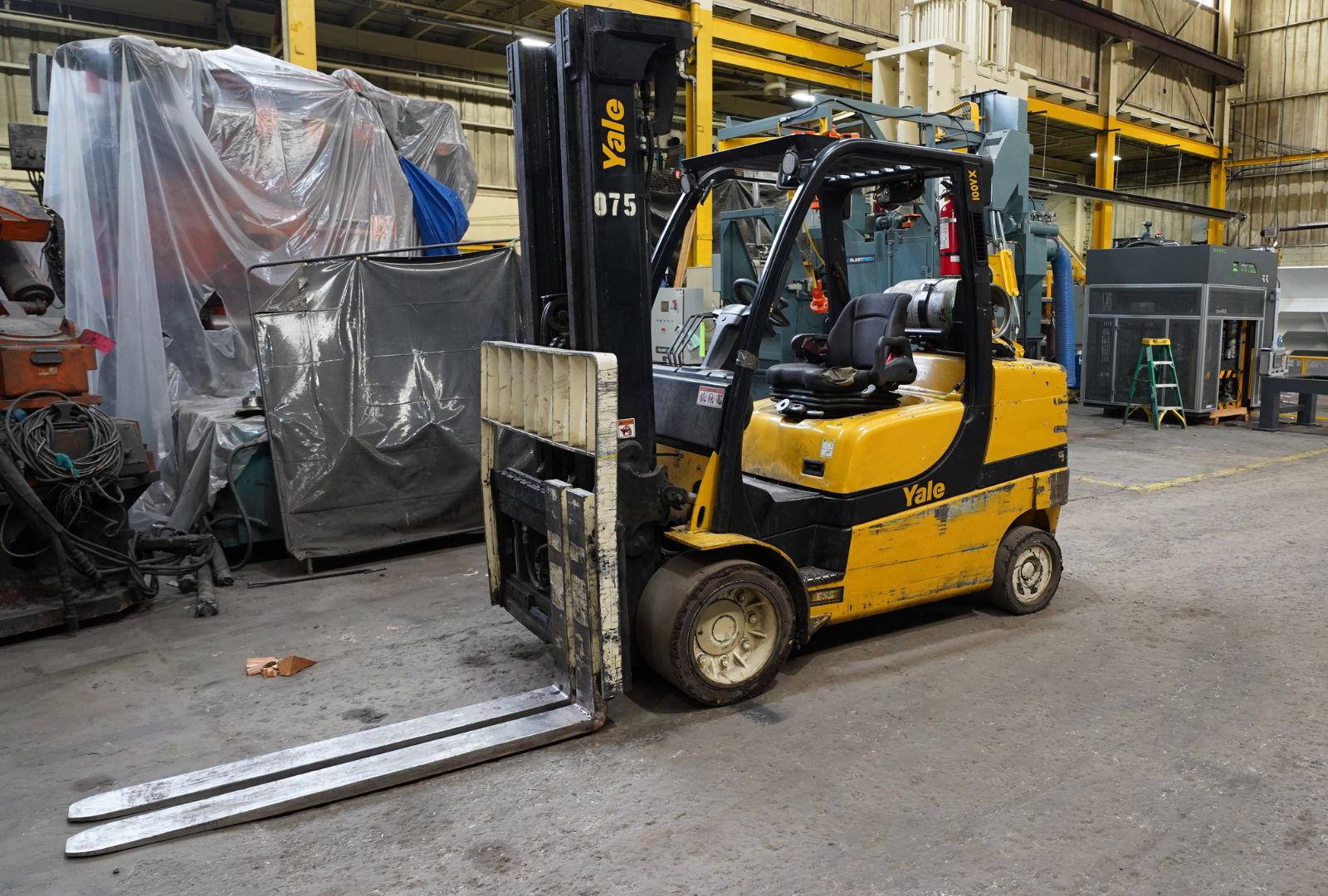 2019 Yale Forklift – GLC100VXNKAE100 – 10,000 lbs LPG | #5066